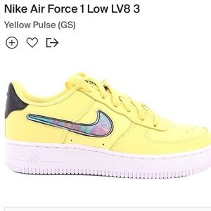 Nike Air Force 1 Low LV8 3